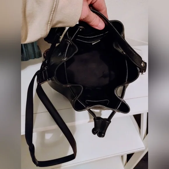 SOLD SOLD SOLD SOLD SOLD SOLD SOLD MCM Bucket Bag EUC - Picture 9 of 10